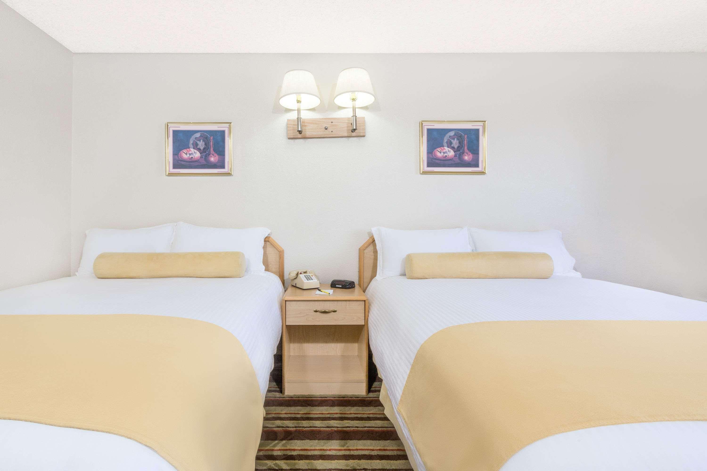 Super 8 By Wyndham Lake Havasu City Zewnętrze zdjęcie