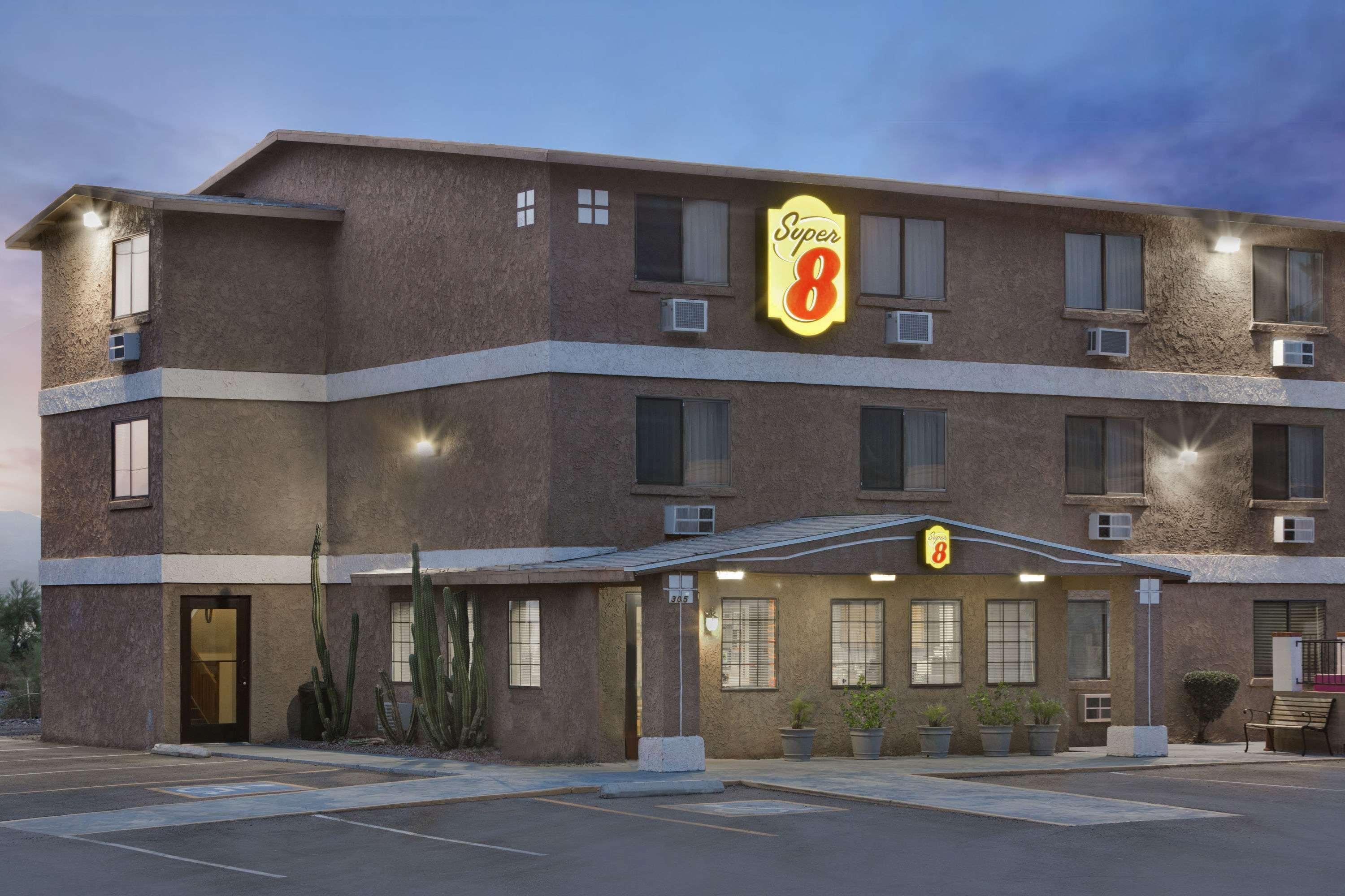 Super 8 By Wyndham Lake Havasu City Zewnętrze zdjęcie
