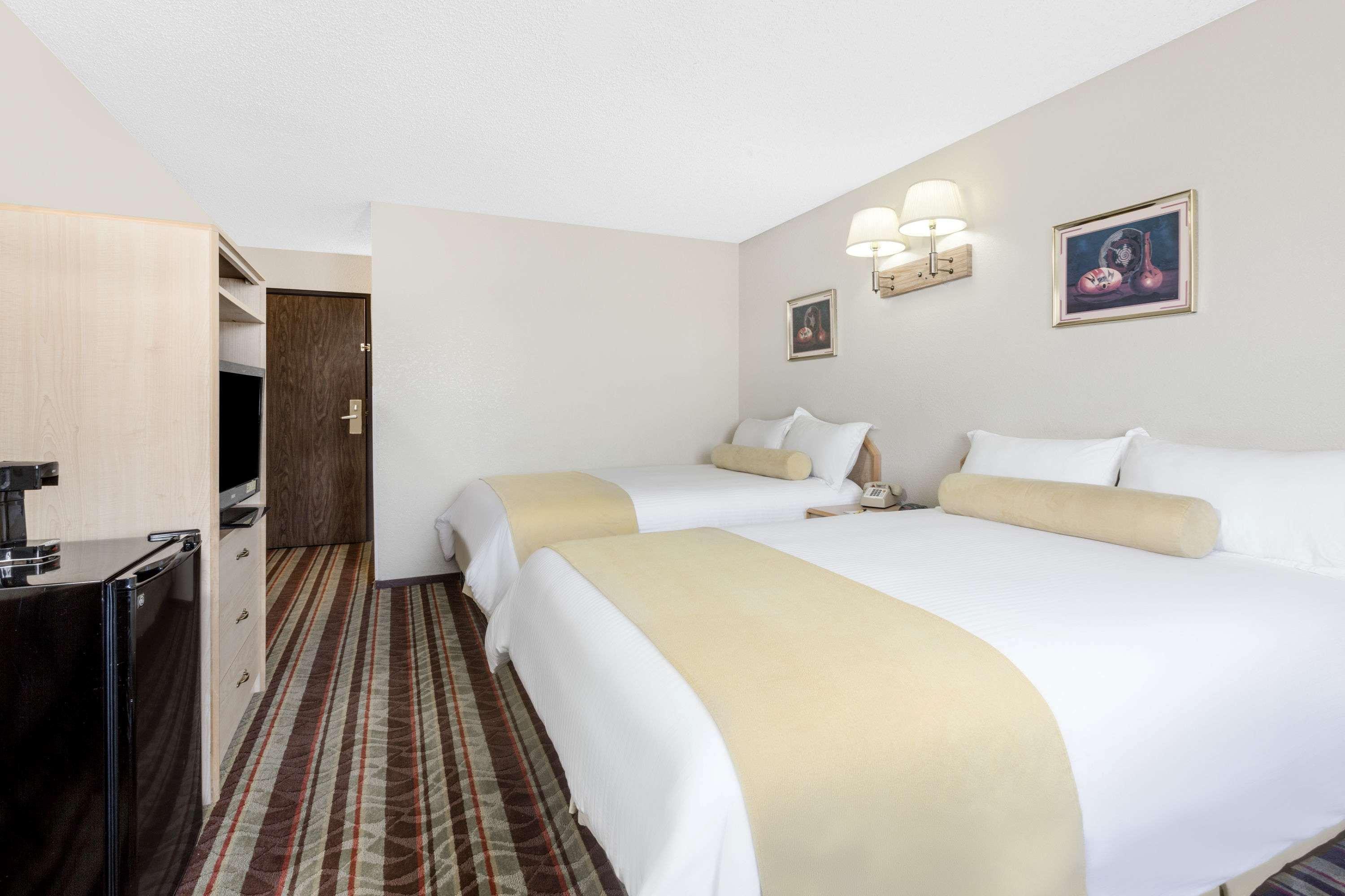 Super 8 By Wyndham Lake Havasu City Zewnętrze zdjęcie