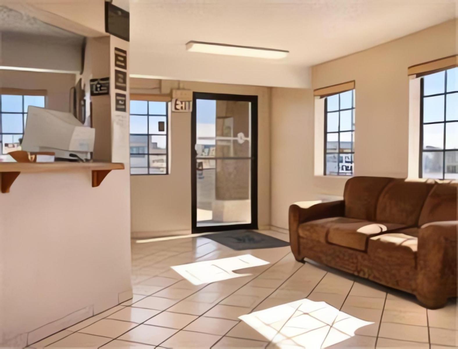 Super 8 By Wyndham Lake Havasu City Wnętrze zdjęcie