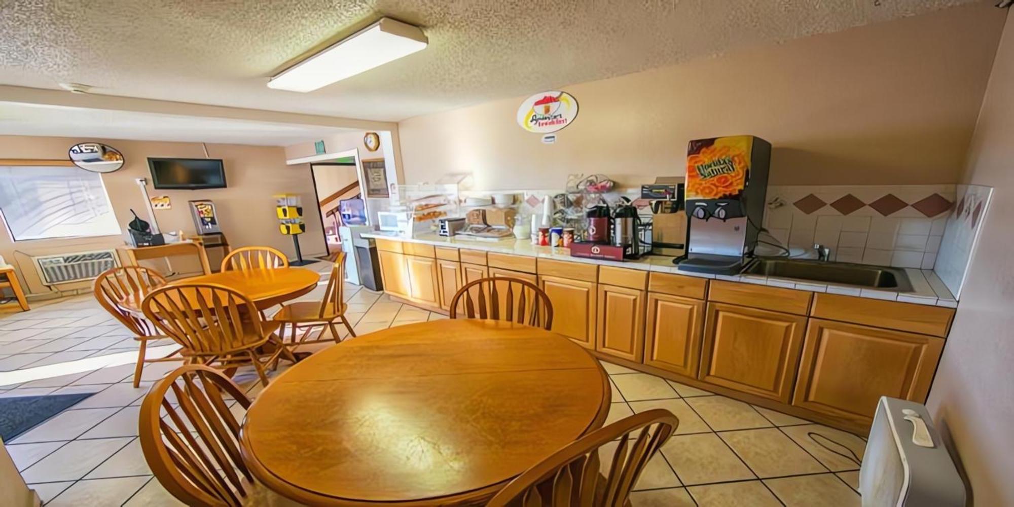 Super 8 By Wyndham Lake Havasu City Zewnętrze zdjęcie